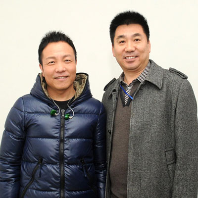 許巍合影